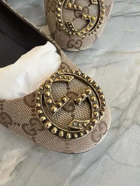 Gucci GG Canvas Interlocking G Studded Medallion Block Heel Pumps - Picture 2 of 7